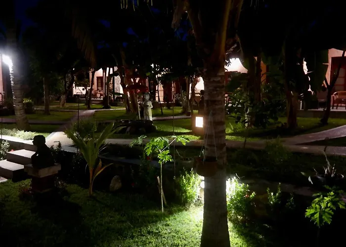 1000 Dream Hotel Lovina Beach