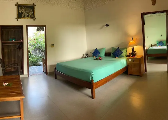 1000 Dream Hotel 3*
